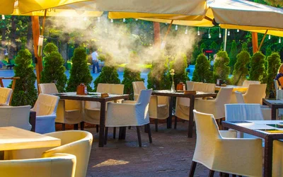 ¿Qué son los nebulizadores para terrazas de bares?