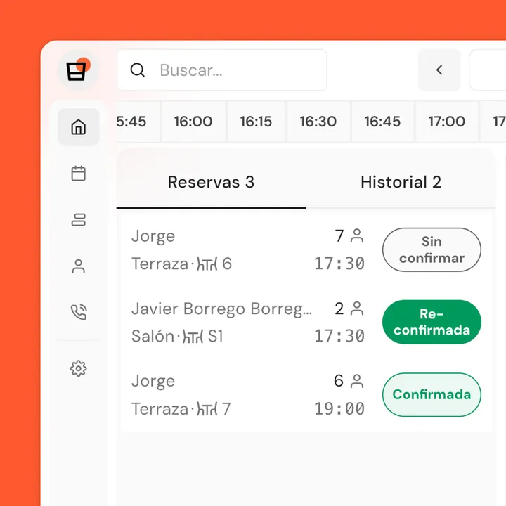 Captura de Qamarero: listado de reservas con horarios, comensales y estado de confirmación.