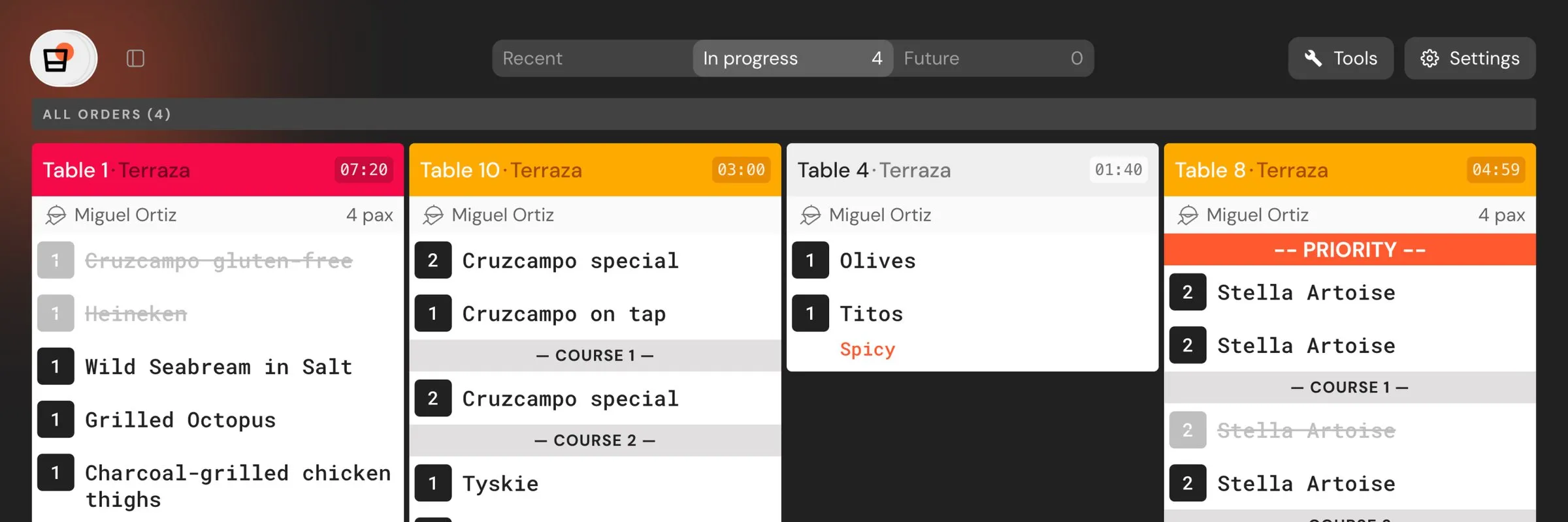 Qamarero KDS screen showing orders in a restaurant kitchen